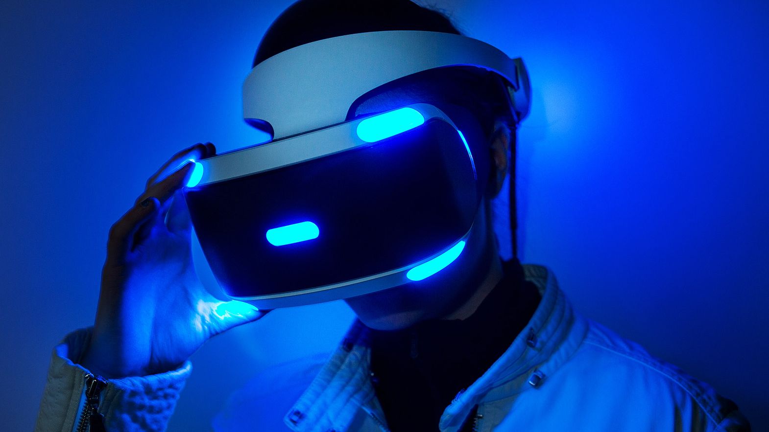 کنسول پلی‌استیشن VR؛ فناوری آینده صنعت بازی